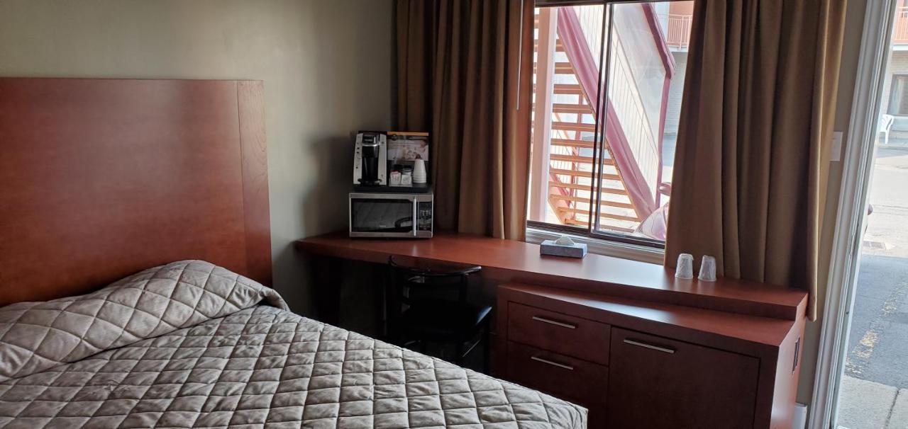 Motel Falcon Brossard Extérieur photo