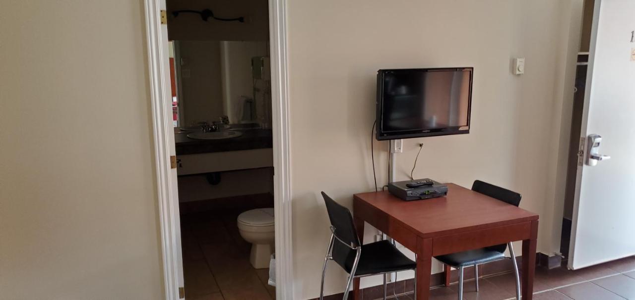 Motel Falcon Brossard Extérieur photo