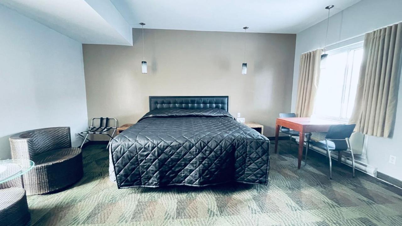Motel Falcon Brossard Extérieur photo