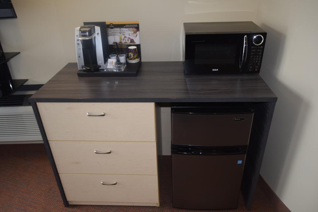 Motel Falcon Brossard Extérieur photo