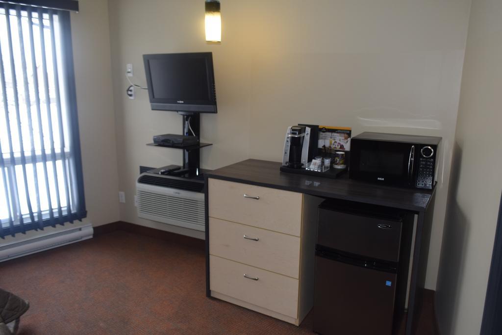 Motel Falcon Brossard Extérieur photo