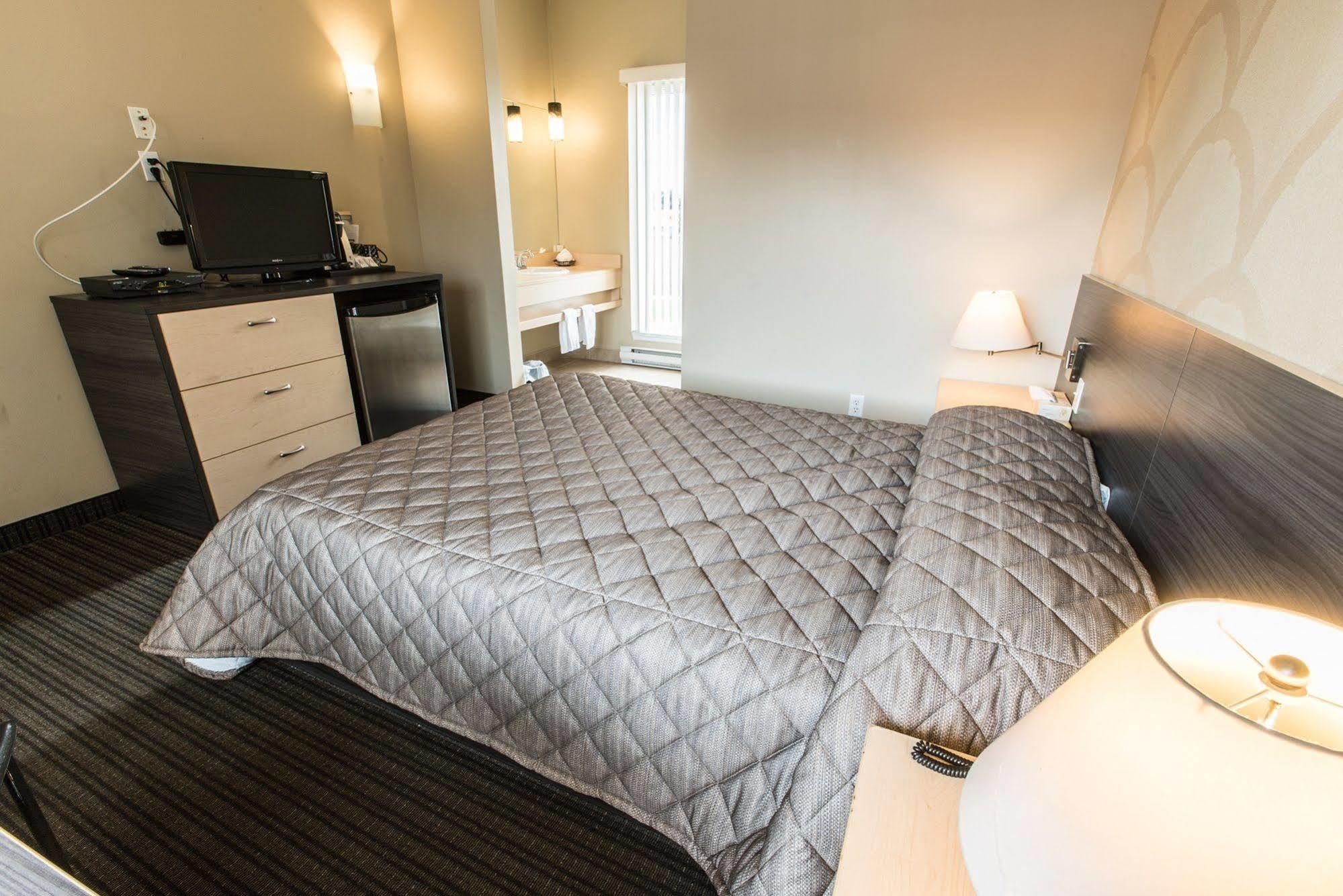 Motel Falcon Brossard Extérieur photo