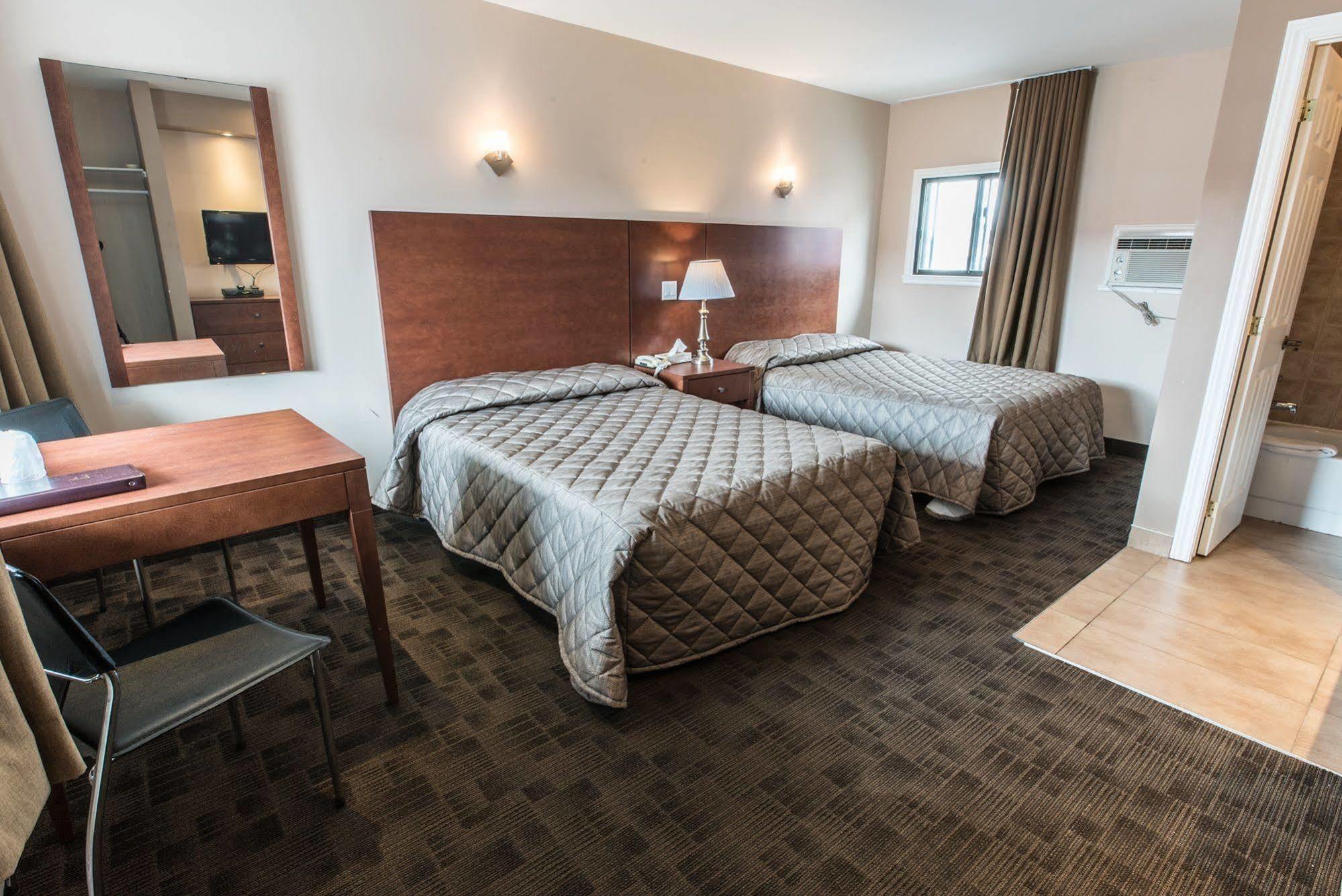 Motel Falcon Brossard Extérieur photo